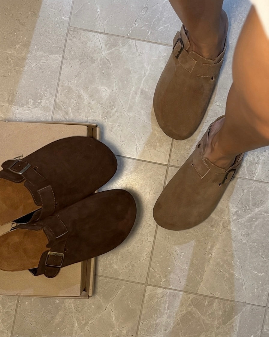 CLOGS