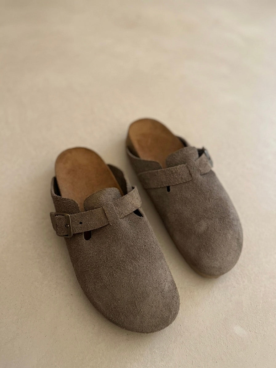 CLOGS